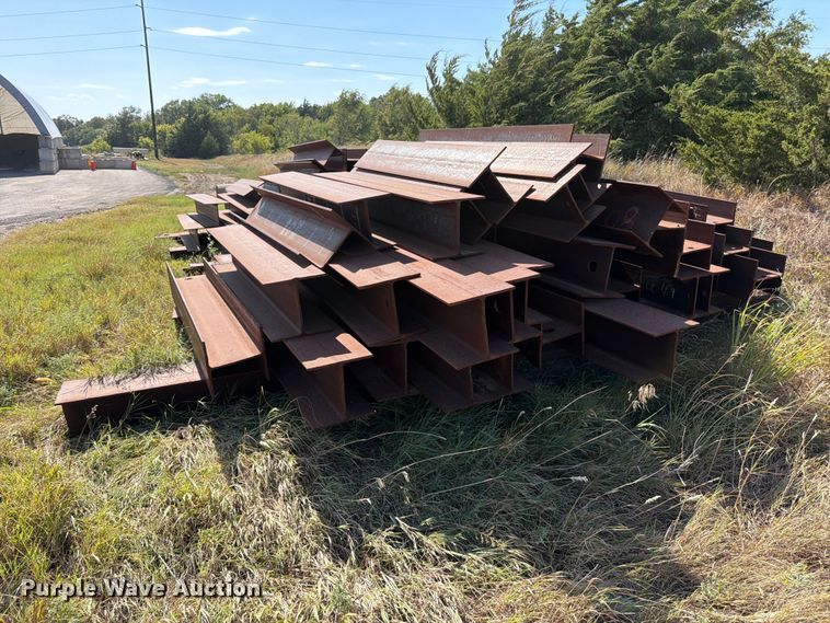 image for item EP7587 Approximately 100 H-beams
