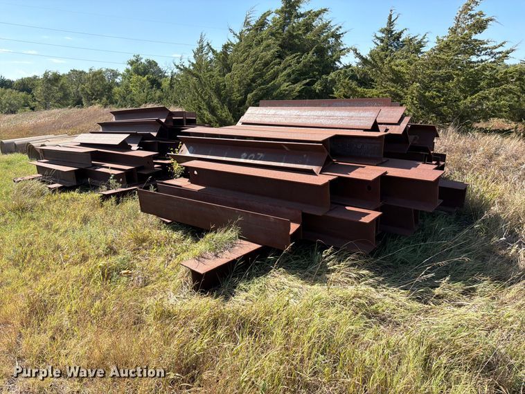 image for item EP7587 Approximately 100 H-beams