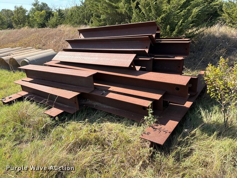 image for item EP7587 Approximately 100 H-beams