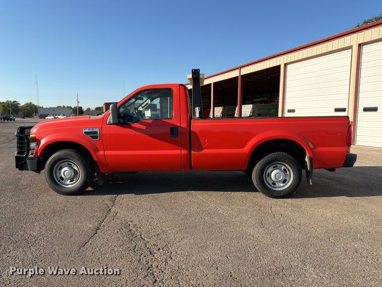image for item EP7592 2010 Ford F250 Super Duty pickup truck
