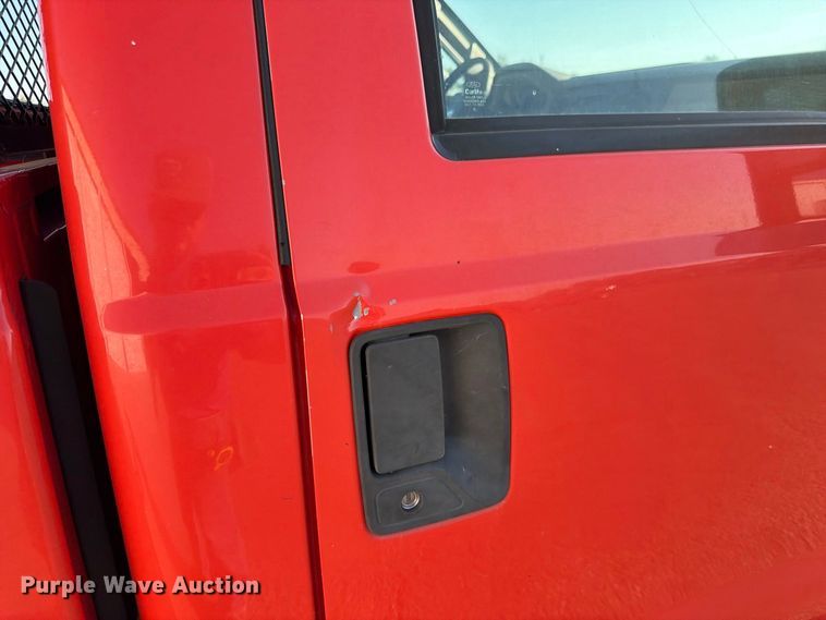 image for item EP7592 2010 Ford F250 Super Duty pickup truck