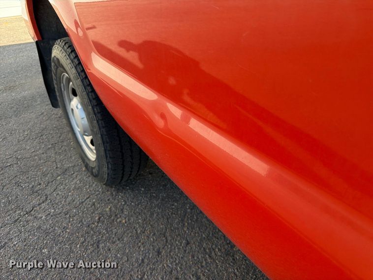 image for item EP7592 2010 Ford F250 Super Duty pickup truck