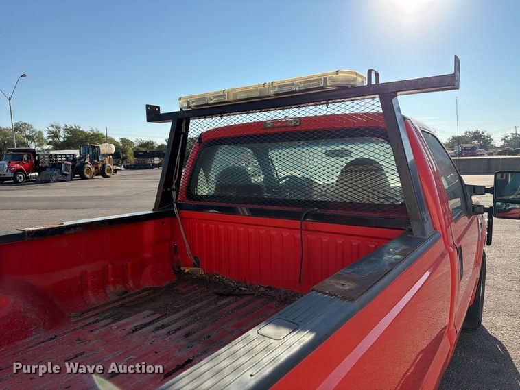 image for item EP7592 2010 Ford F250 Super Duty pickup truck