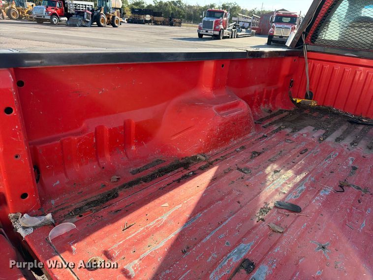image for item EP7592 2010 Ford F250 Super Duty pickup truck