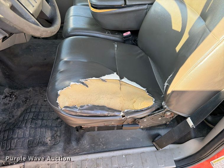 image for item EP7592 2010 Ford F250 Super Duty pickup truck