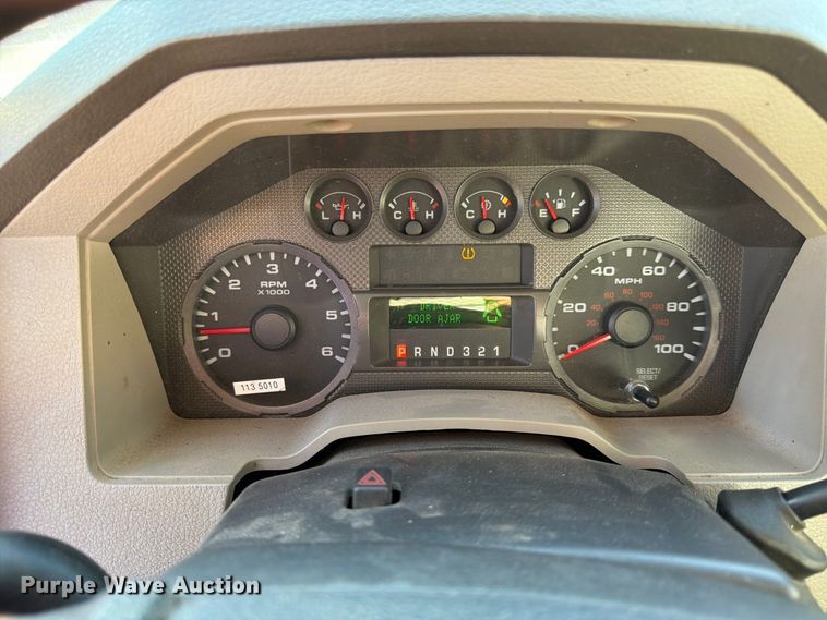 image for item EP7592 2010 Ford F250 Super Duty pickup truck