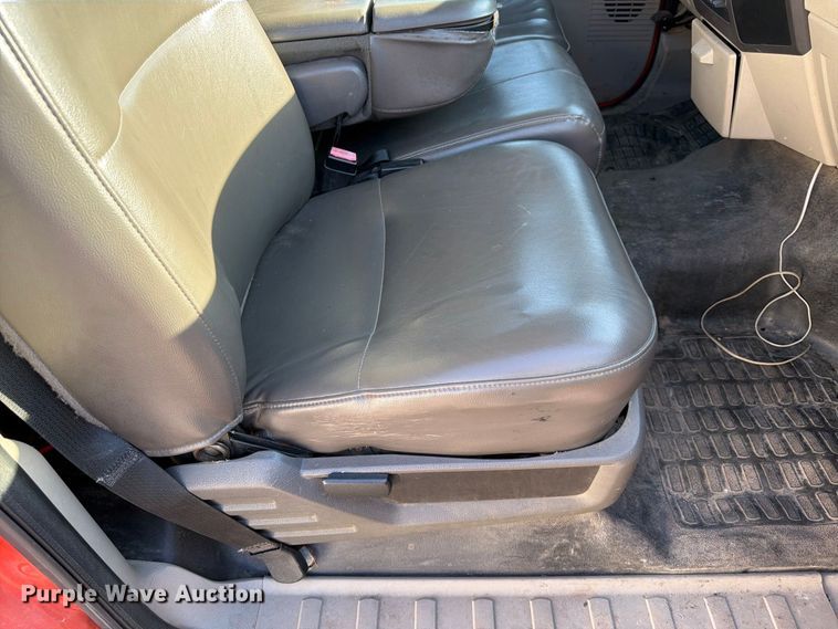 image for item EP7592 2010 Ford F250 Super Duty pickup truck
