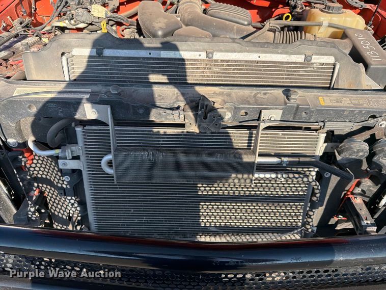 image for item EP7592 2010 Ford F250 Super Duty pickup truck