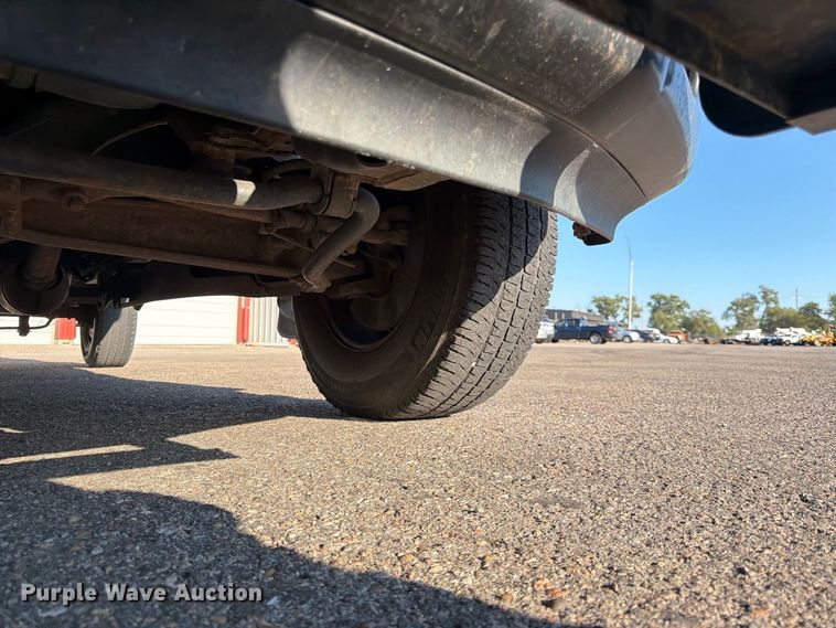 image for item EP7592 2010 Ford F250 Super Duty pickup truck