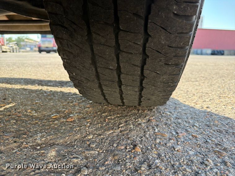 image for item EP7592 2010 Ford F250 Super Duty pickup truck
