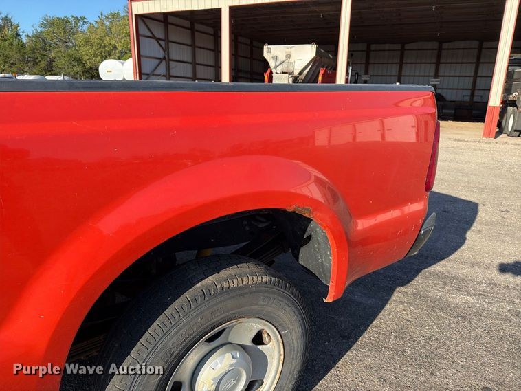 image for item EP7593 2008 Ford F250 Super Duty pickup truck