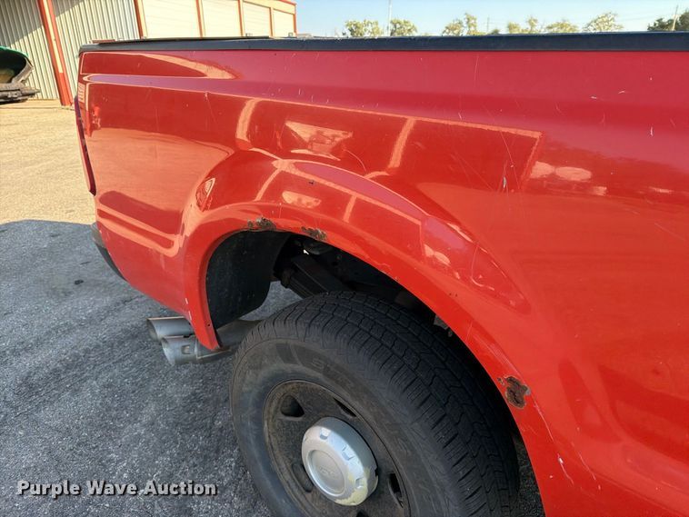 image for item EP7593 2008 Ford F250 Super Duty pickup truck