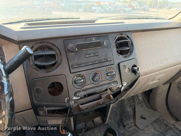 image for item EP7593 2008 Ford F250 Super Duty pickup truck