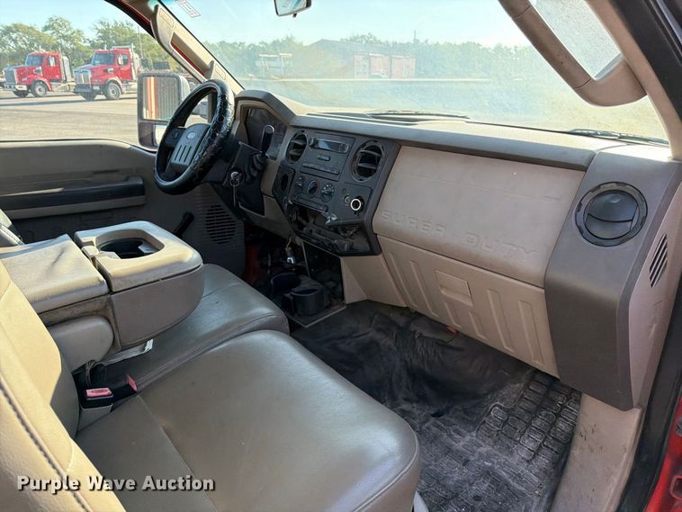image for item EP7593 2008 Ford F250 Super Duty pickup truck