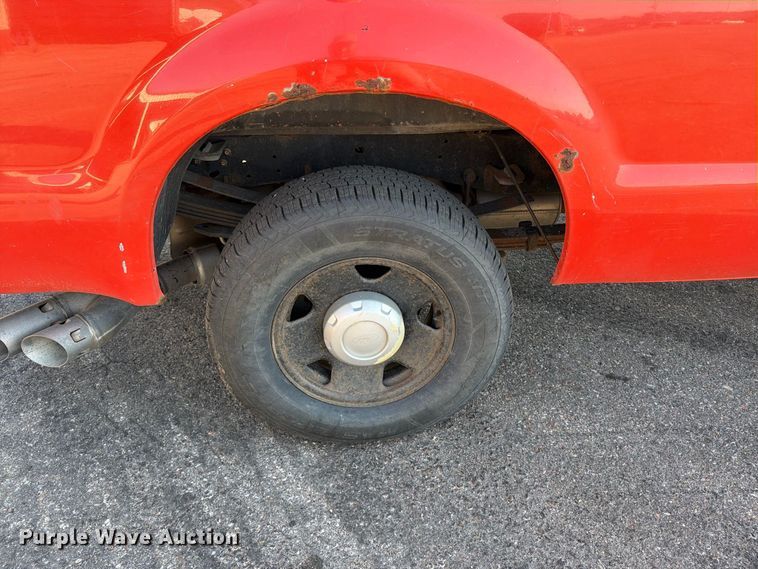 image for item EP7593 2008 Ford F250 Super Duty pickup truck