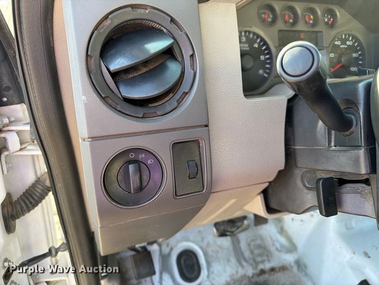 image for item EP7596 2008 Ford F250 Super Duty pickup truck