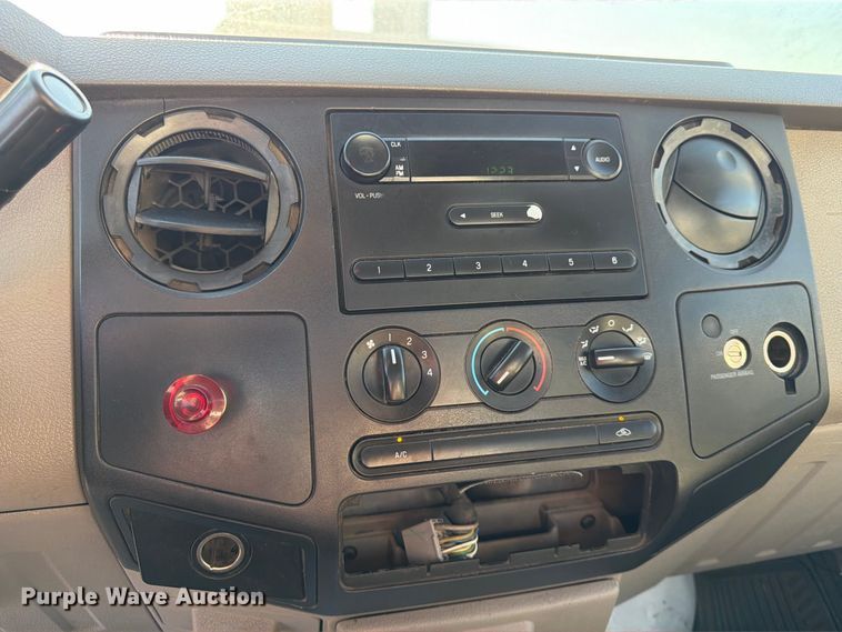 image for item EP7596 2008 Ford F250 Super Duty pickup truck