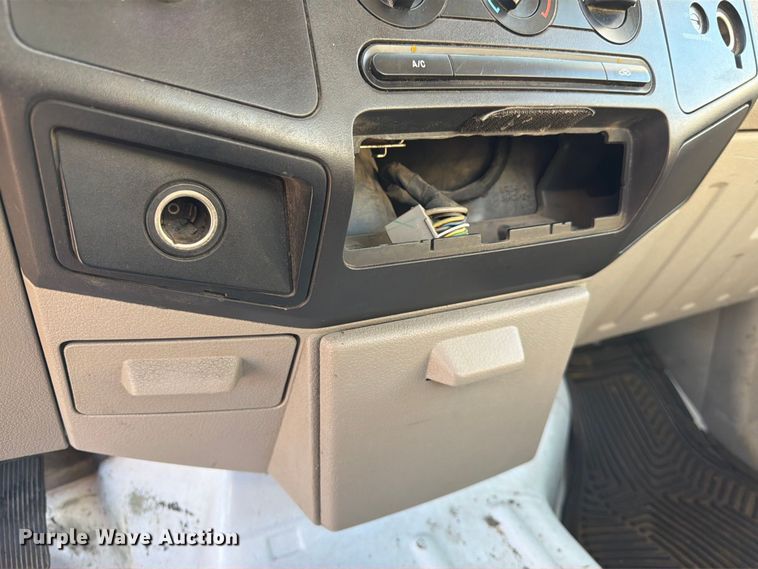 image for item EP7596 2008 Ford F250 Super Duty pickup truck