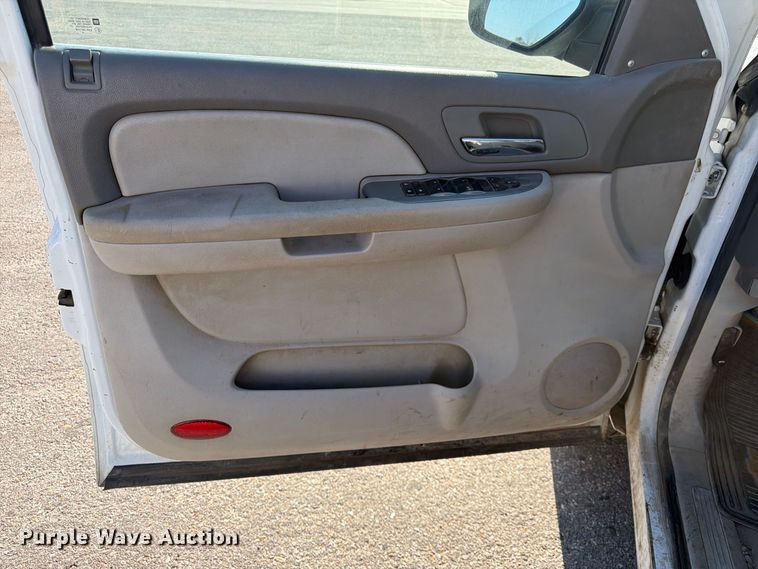 image for item EP7598 2008 Chevrolet Suburban SUV