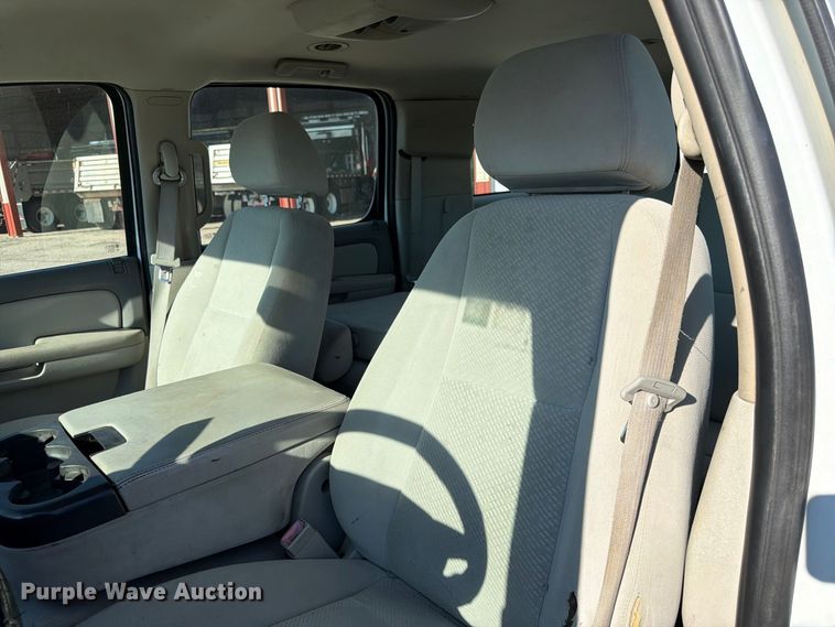 image for item EP7598 2008 Chevrolet Suburban SUV