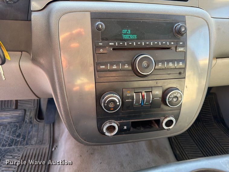 image for item EP7598 2008 Chevrolet Suburban SUV