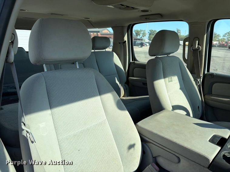 image for item EP7598 2008 Chevrolet Suburban SUV