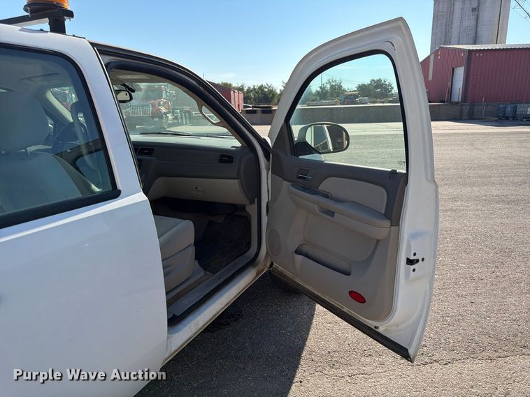 image for item EP7598 2008 Chevrolet Suburban SUV