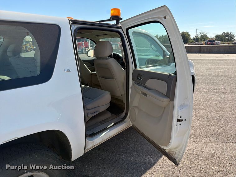 image for item EP7598 2008 Chevrolet Suburban SUV