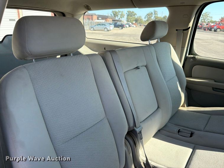 image for item EP7598 2008 Chevrolet Suburban SUV
