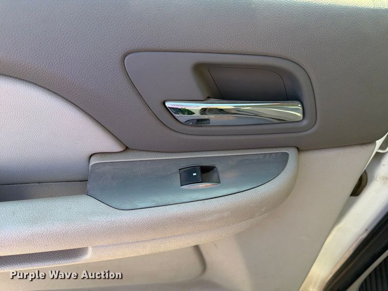 image for item EP7598 2008 Chevrolet Suburban SUV