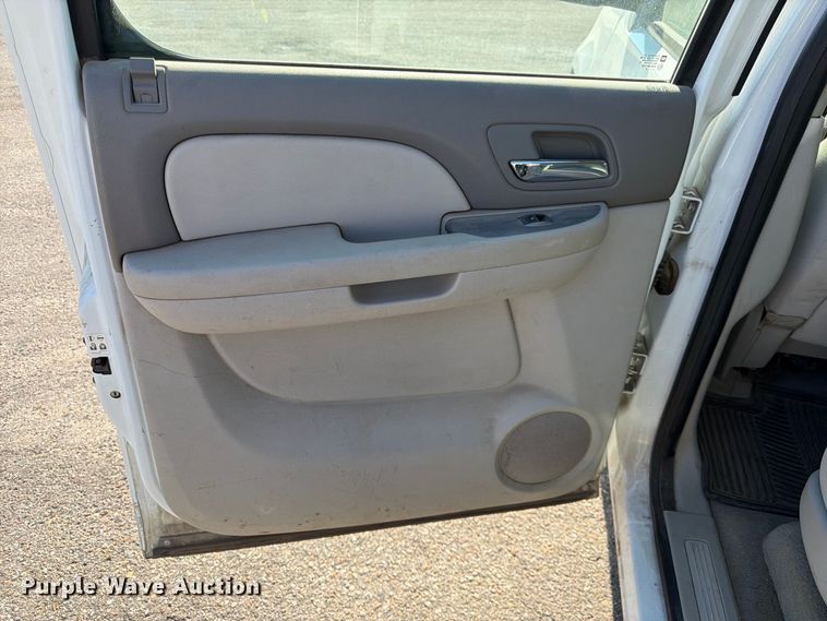 image for item EP7598 2008 Chevrolet Suburban SUV