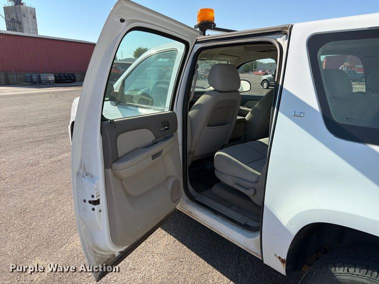 image for item EP7598 2008 Chevrolet Suburban SUV