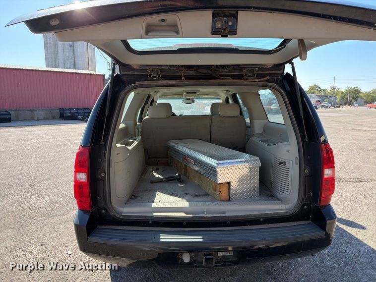 image for item EP7599 2008 Chevrolet Suburban SUV