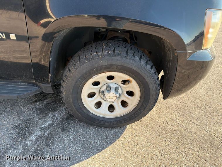 image for item EP7599 2008 Chevrolet Suburban SUV
