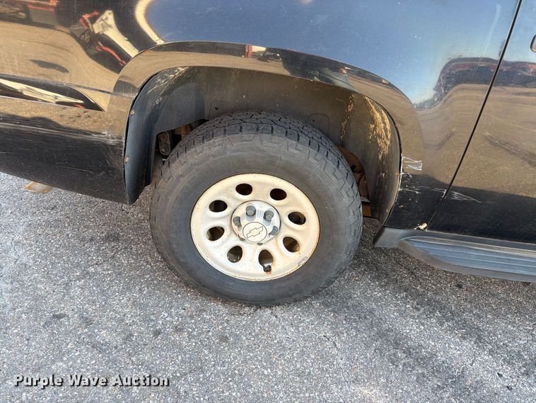 image for item EP7599 2008 Chevrolet Suburban SUV