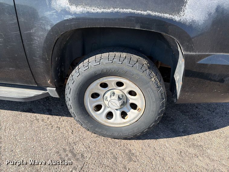 image for item EP7599 2008 Chevrolet Suburban SUV