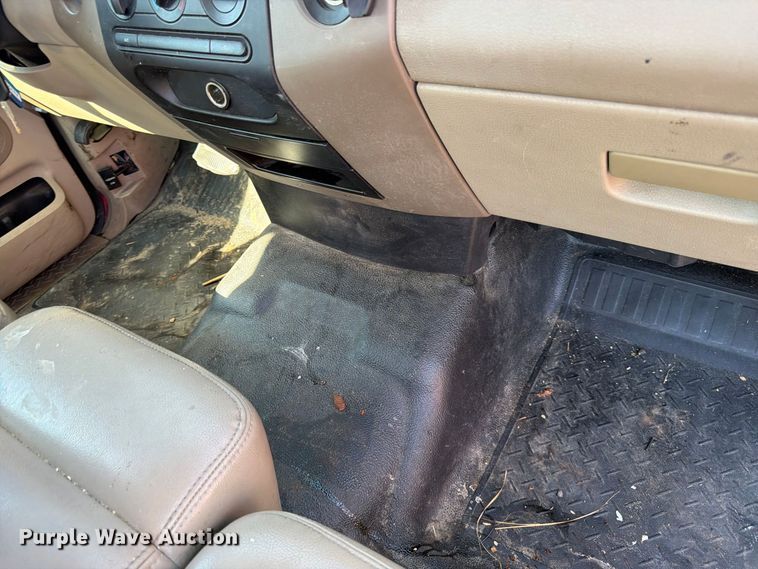 image for item EP7600 2007 Ford F150 Ext. Cab pickup truck