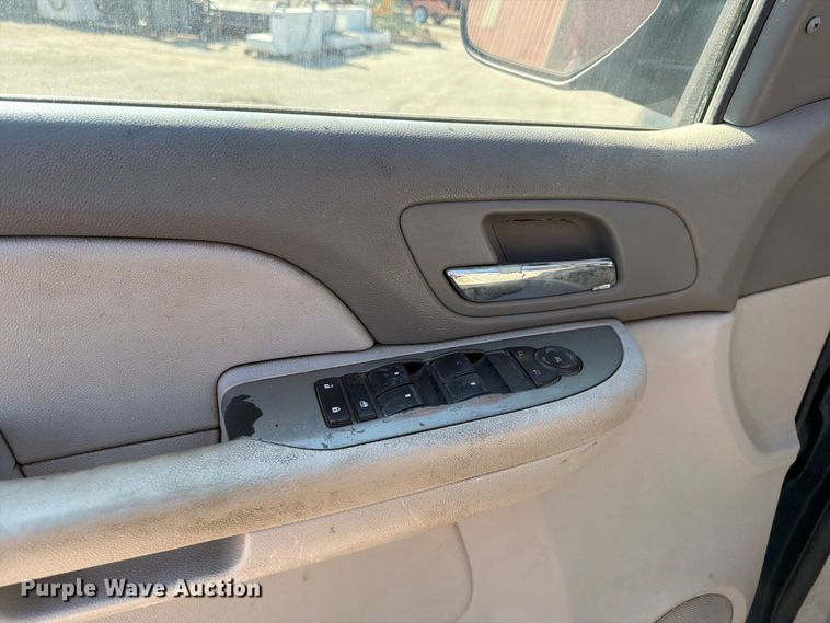 image for item EP7601 2008 Chevrolet Suburban SUV