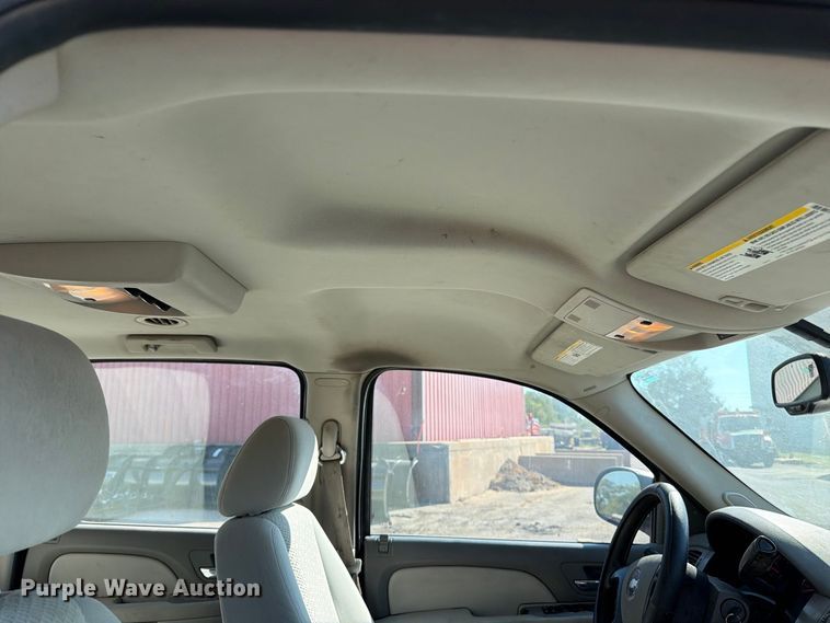 image for item EP7601 2008 Chevrolet Suburban SUV