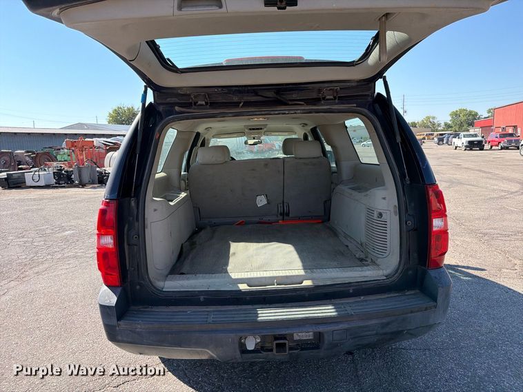image for item EP7601 2008 Chevrolet Suburban SUV