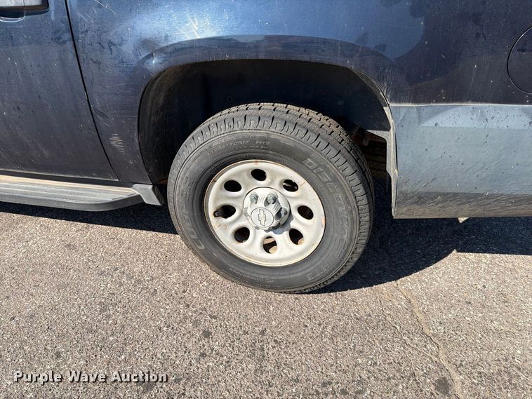 image for item EP7601 2008 Chevrolet Suburban SUV