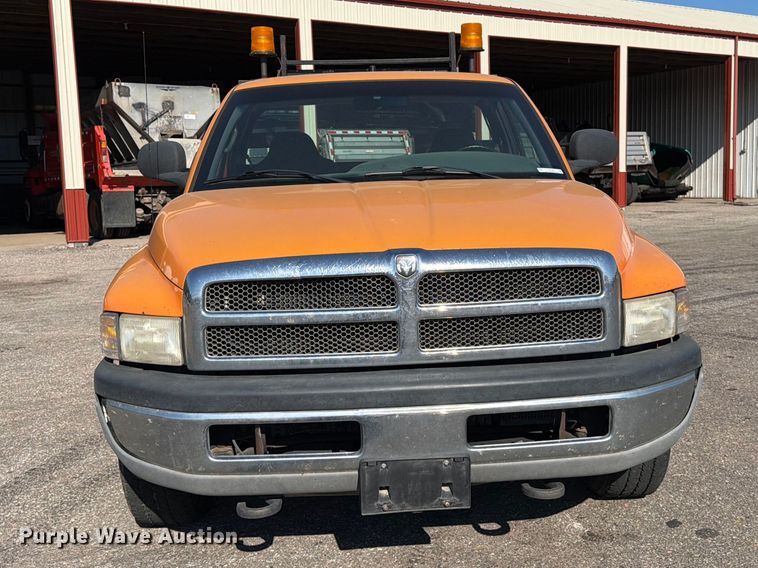 image for item EP7602 2001 Dodge Ram 2500 pickup truck