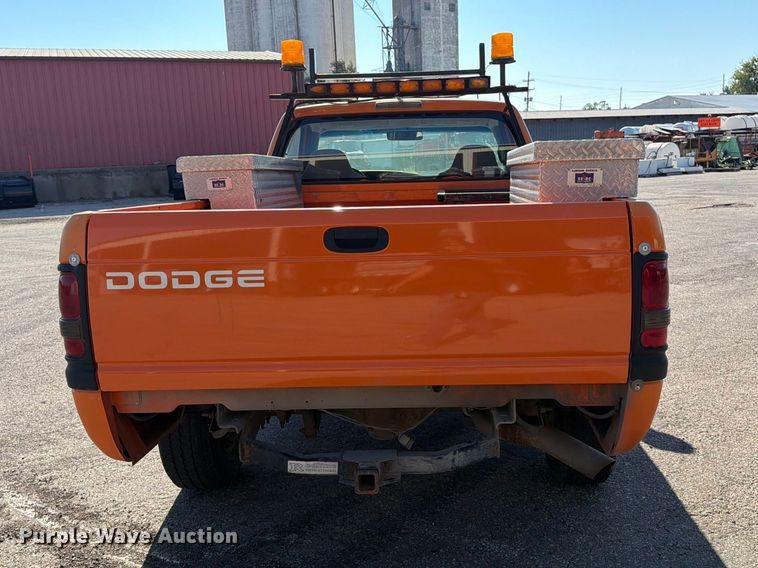 image for item EP7602 2001 Dodge Ram 2500 pickup truck