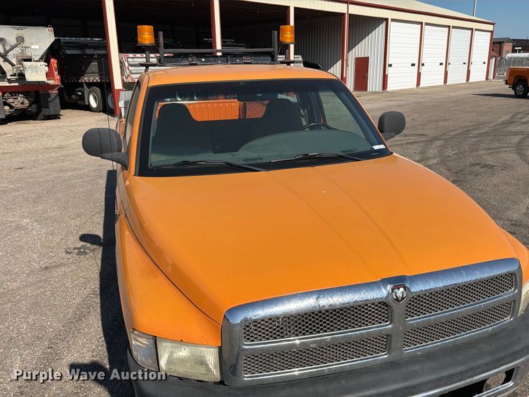 image for item EP7602 2001 Dodge Ram 2500 pickup truck