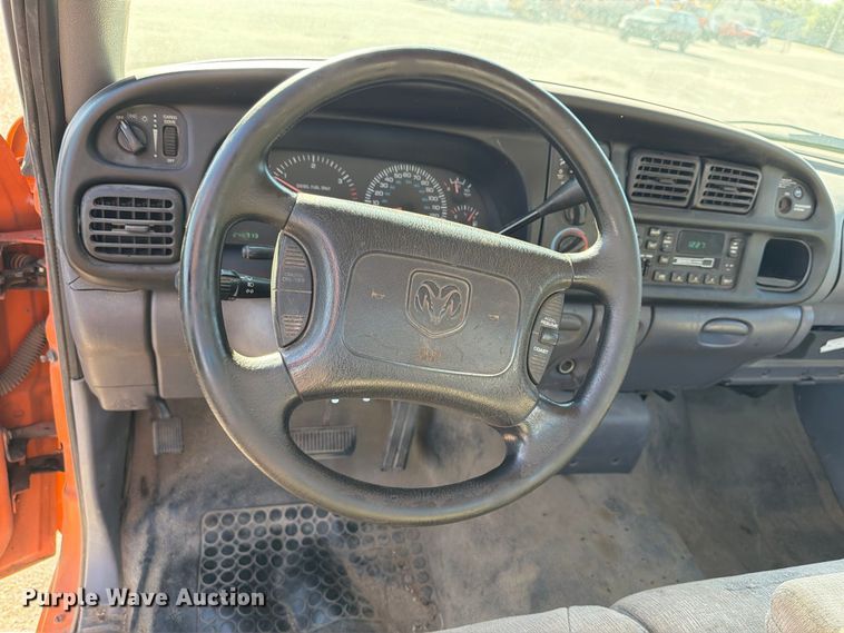 image for item EP7602 2001 Dodge Ram 2500 pickup truck