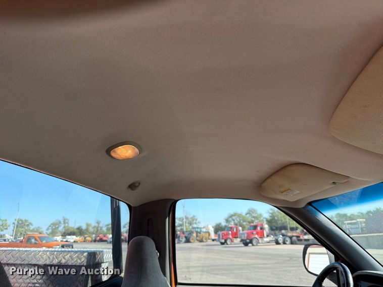 image for item EP7602 2001 Dodge Ram 2500 pickup truck