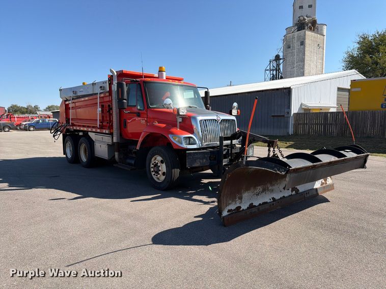 image for item EP7604 2007 International WorkStar 7400 dump truck