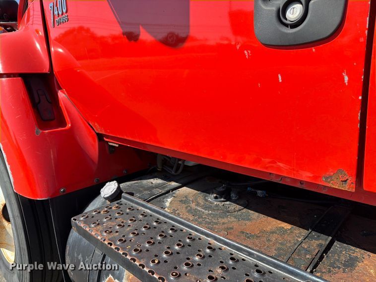 image for item EP7604 2007 International WorkStar 7400 dump truck