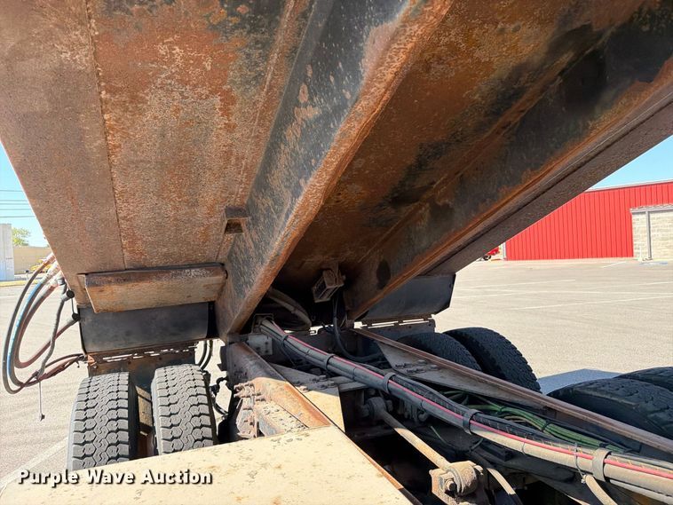 image for item EP7604 2007 International WorkStar 7400 dump truck