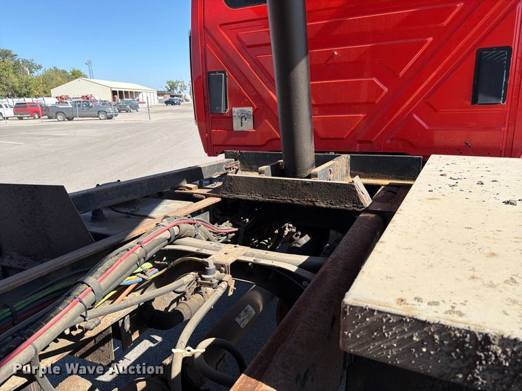 image for item EP7604 2007 International WorkStar 7400 dump truck